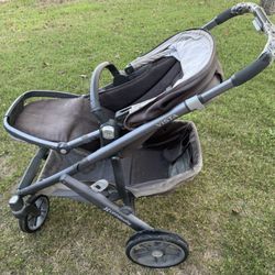 Free Uppa baby Vista stroller 