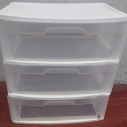  Large ,Plastic Storage 