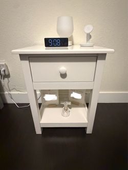 Pottery Barn Kids Austen Nightstand