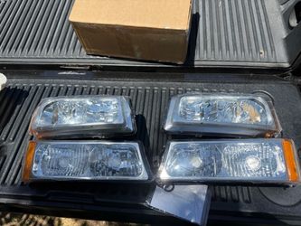 03-06 Chevy Silverado Chrome Amber Reflector Headlights Parking Lights