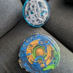 Perplexus Revolution Runner, a motorized 3D maze  and Epic