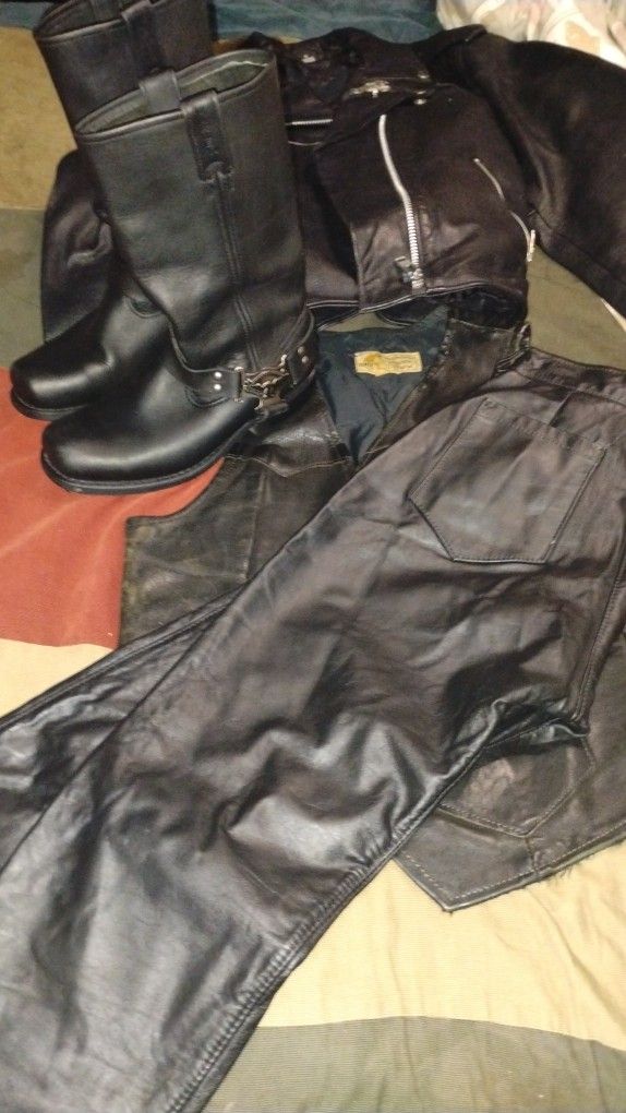 Harley-Davidson Black Leather Riding Outfit Boots Coat Vest And Pants