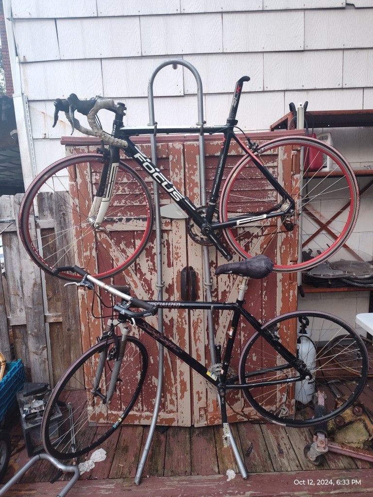 Free-standing Bicycle Rack