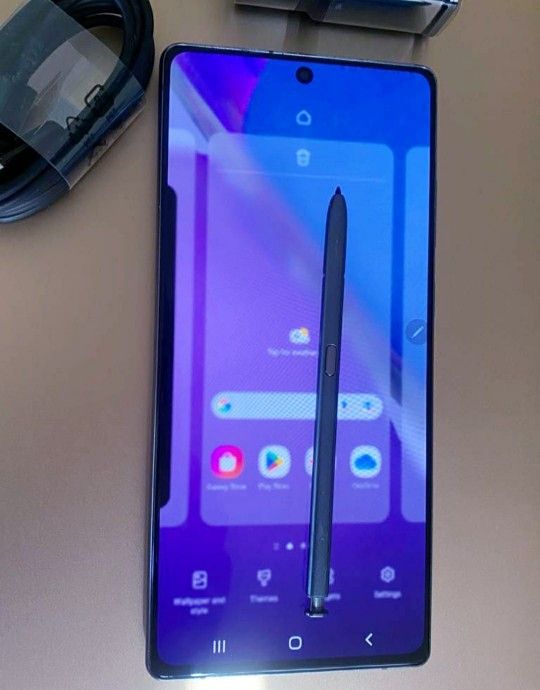 In Box Samsung Galaxy Note 20 5G 128gb Unlocked Like New Condition No Defects.
$1 Down NO CREDIT CHECK FINANCING