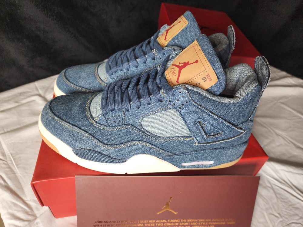 Jordan 4 Levi's "Denim"