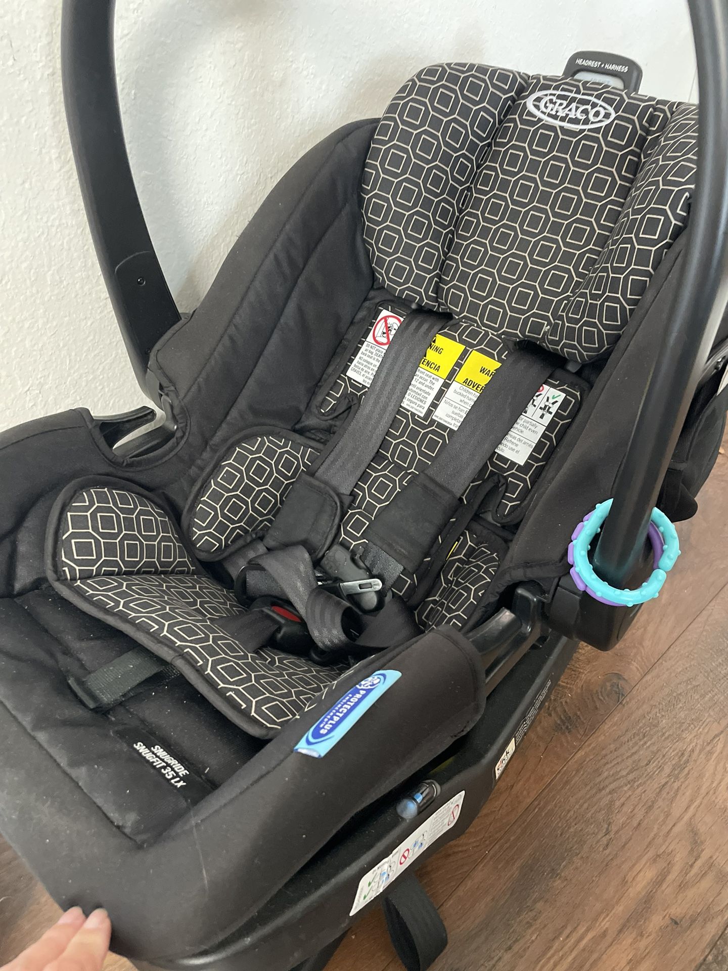 Graco Infant Car Seat And 2 Bases