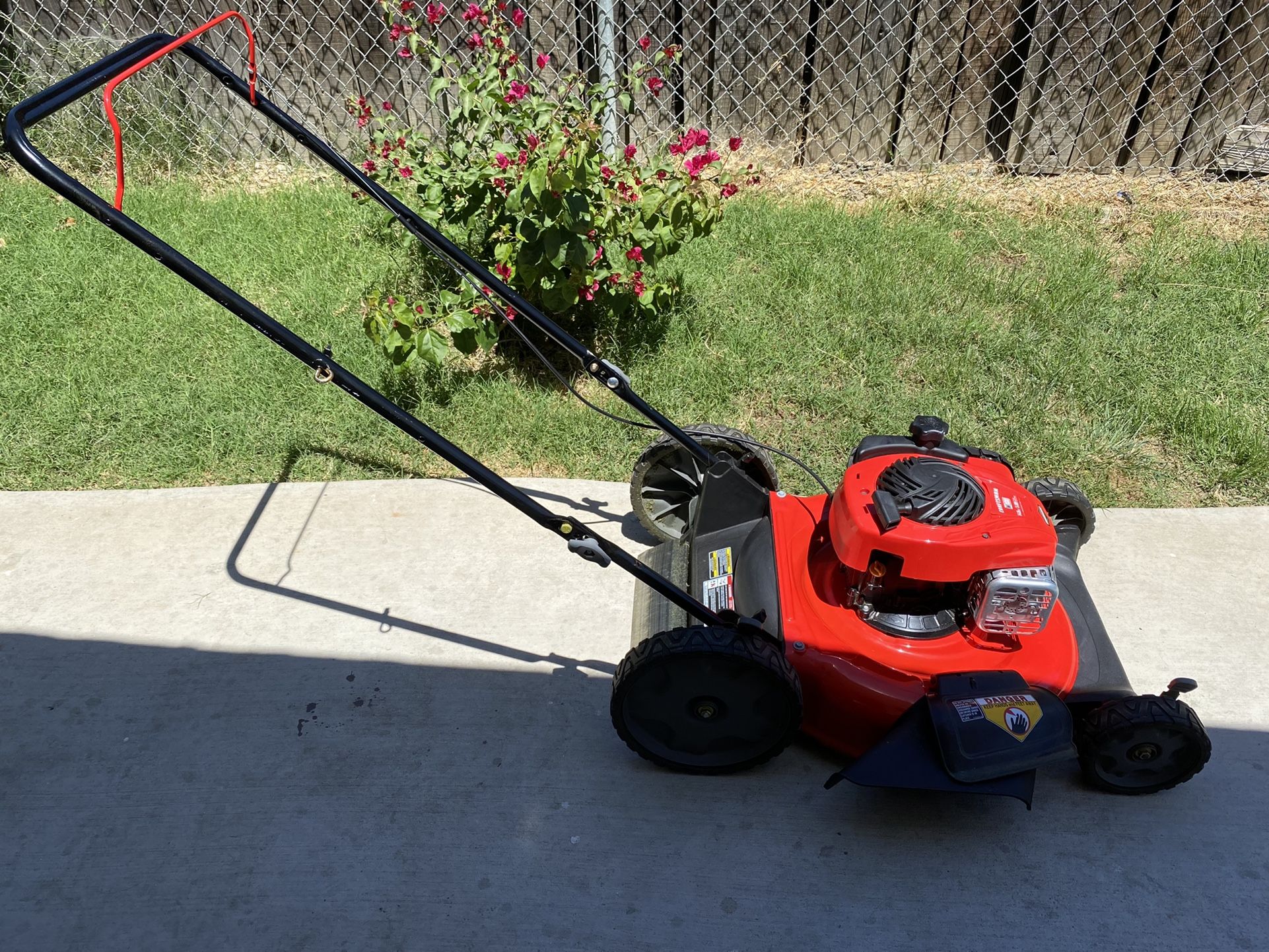 Craftsman M100 Push Mower for Sale in Hemet CA OfferUp