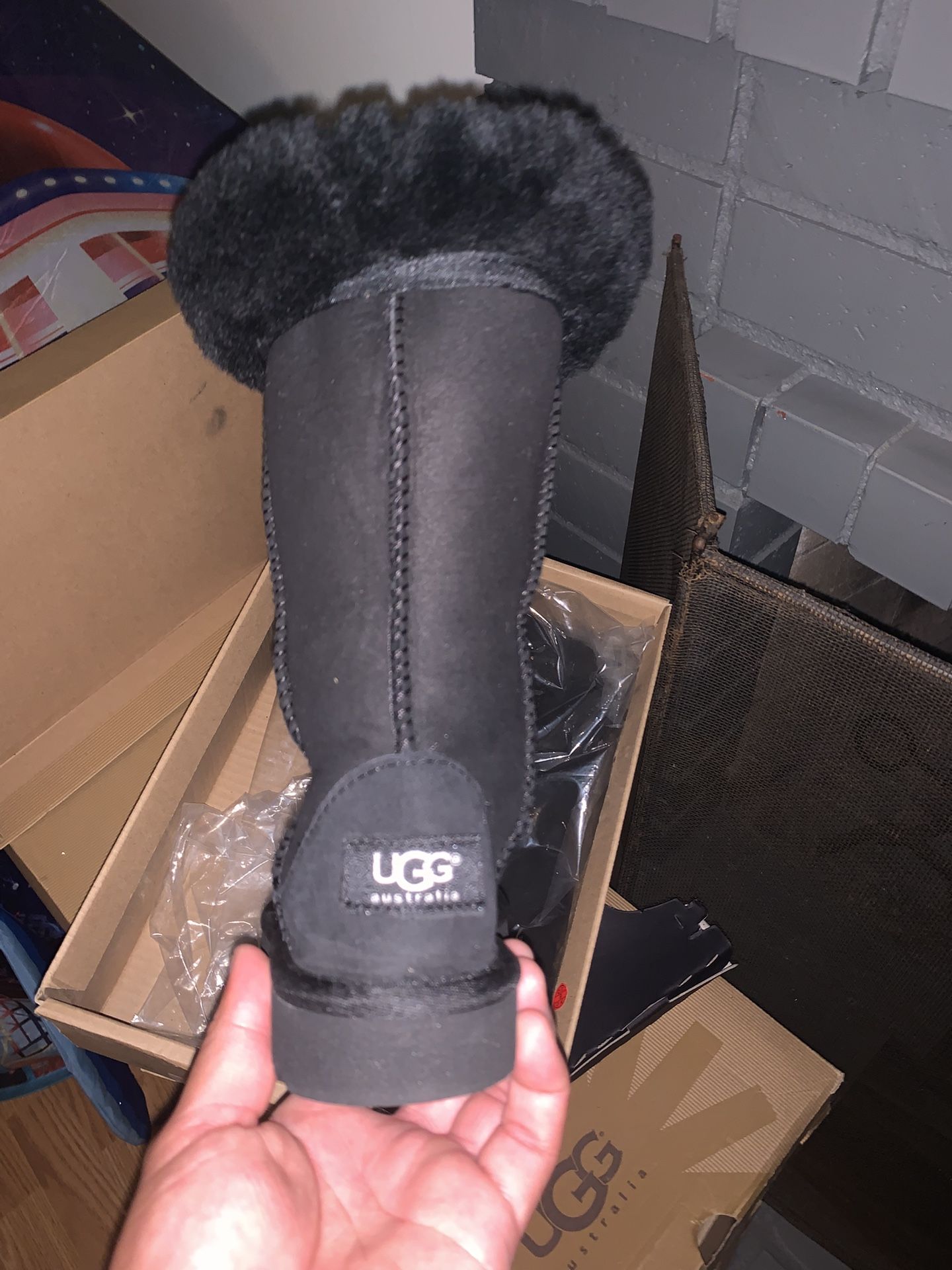 Brand new original ugg boots for girls Size 1