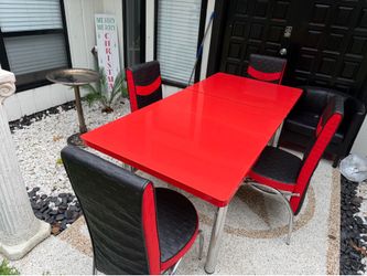 Dining Room - Comedor