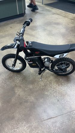 Razor MC125 black