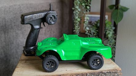 Helion RC Animus 18SC – 1/18 Scale 4WD Short Course Truck