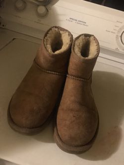 UGG boots for woman size 6