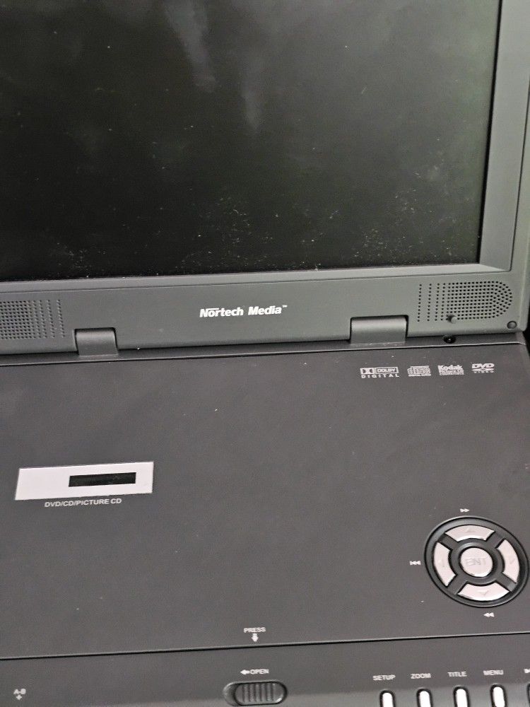 10" Portable DVD Player