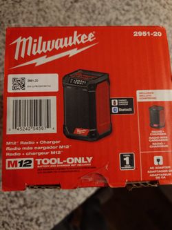 Milwaukee M12 Speaker