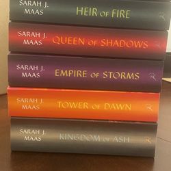 Throne Of Glass Series 