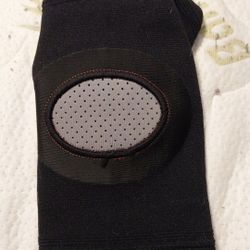 Knee Brace 
