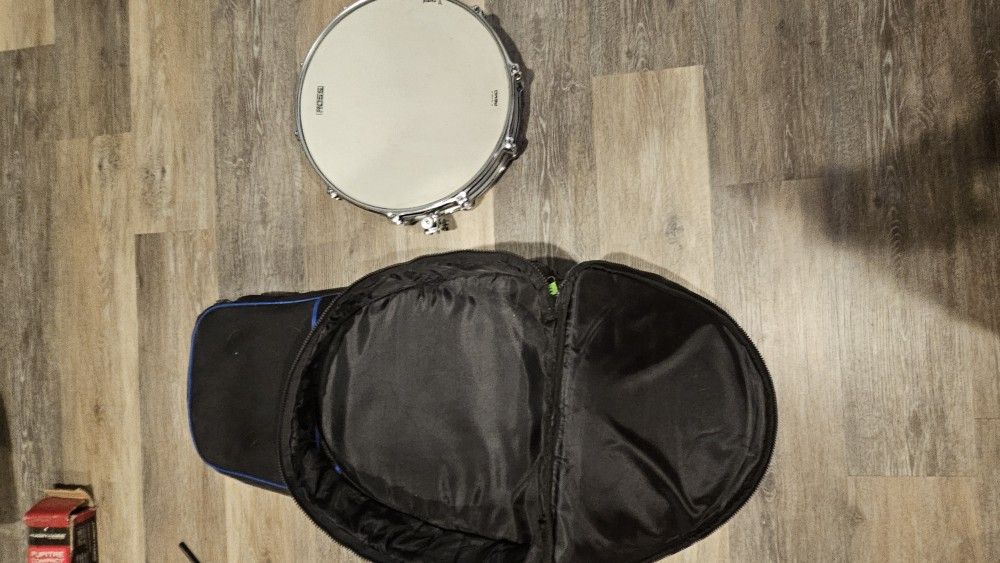 Ross Snare Drum And Bells Rolling Case