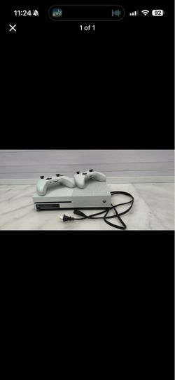 Xbox with two controllers and hdmi chord