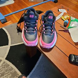 AIR JORDAN MAX AURA 3 DC1999 062 Size 4.5