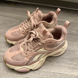 Pink Reebok Shoes