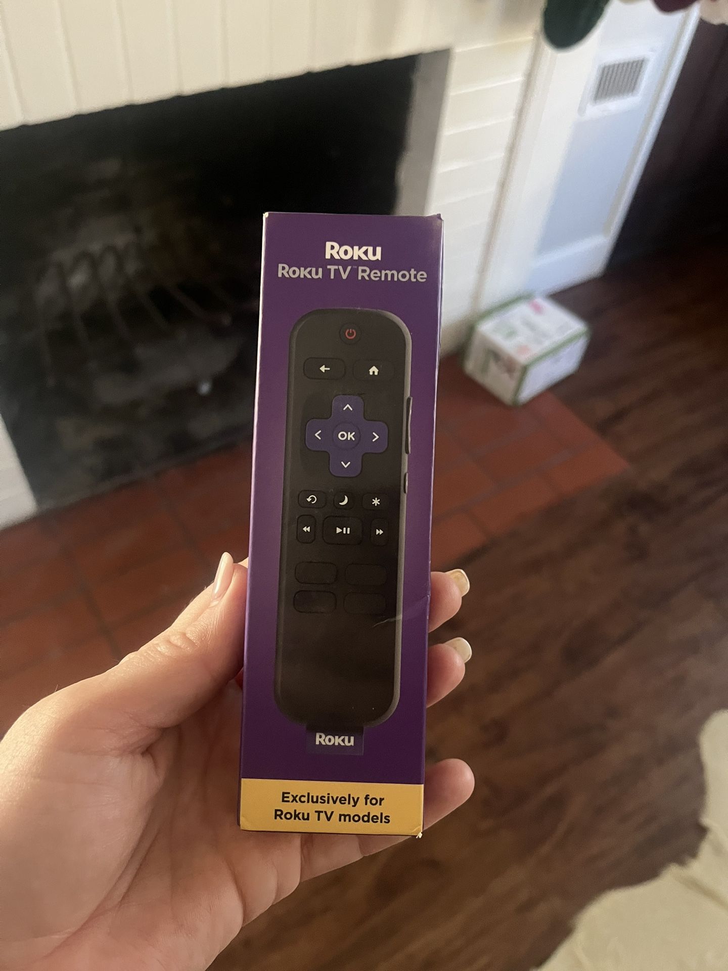 Roku Tv Remote New In Box / Never Used