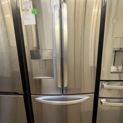 LG 30" 21.8 Cu Ft Standard Depth Refrigerator with Water Dispenser and Ice Maker, Energy Star