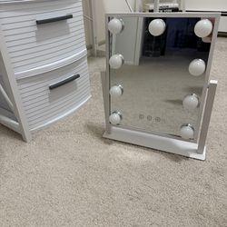 White LED Light Standing Mirror, 16"
