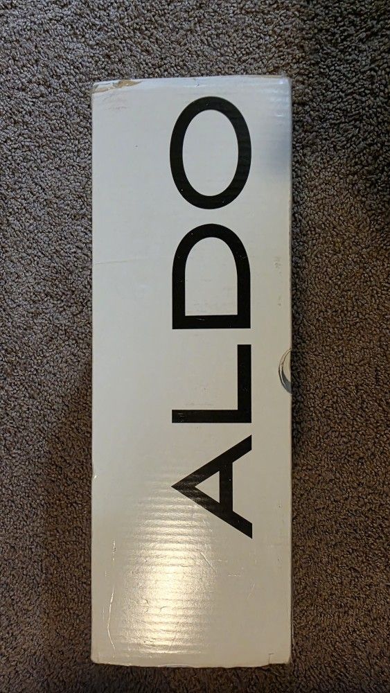 Also Heels Size 39 $10 OR FILL A BOX FOR $20