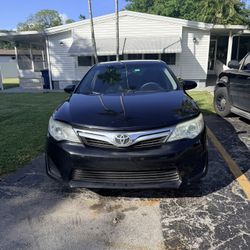 Toyota camry 2012