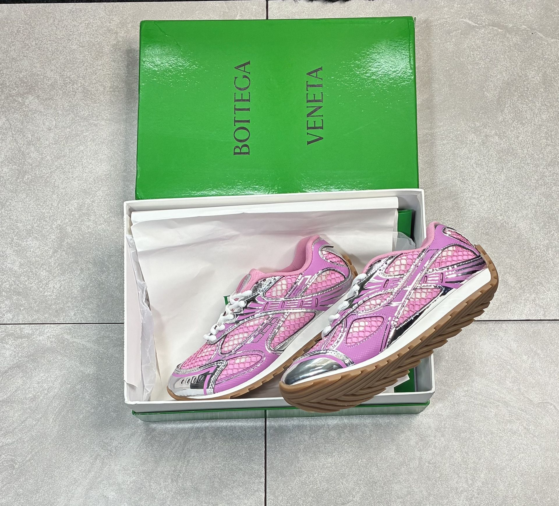 Bottega Veneta Women’s Sz 7 High Q.
