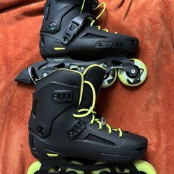 Rollerblades SEMI-NEW IN THE BOX