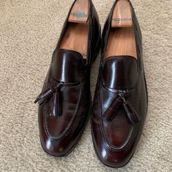 Almost New Burgundy Tassel Loafers 