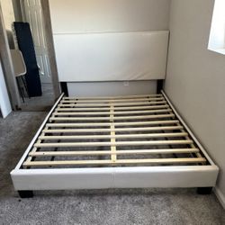 Full Size Bed Like New