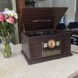 Record Player Victrola 