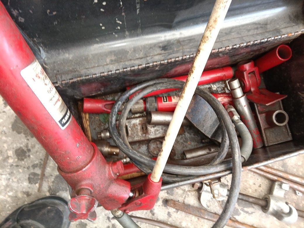 4 Ton Air Powered Dent Spreader. Body Tools.
