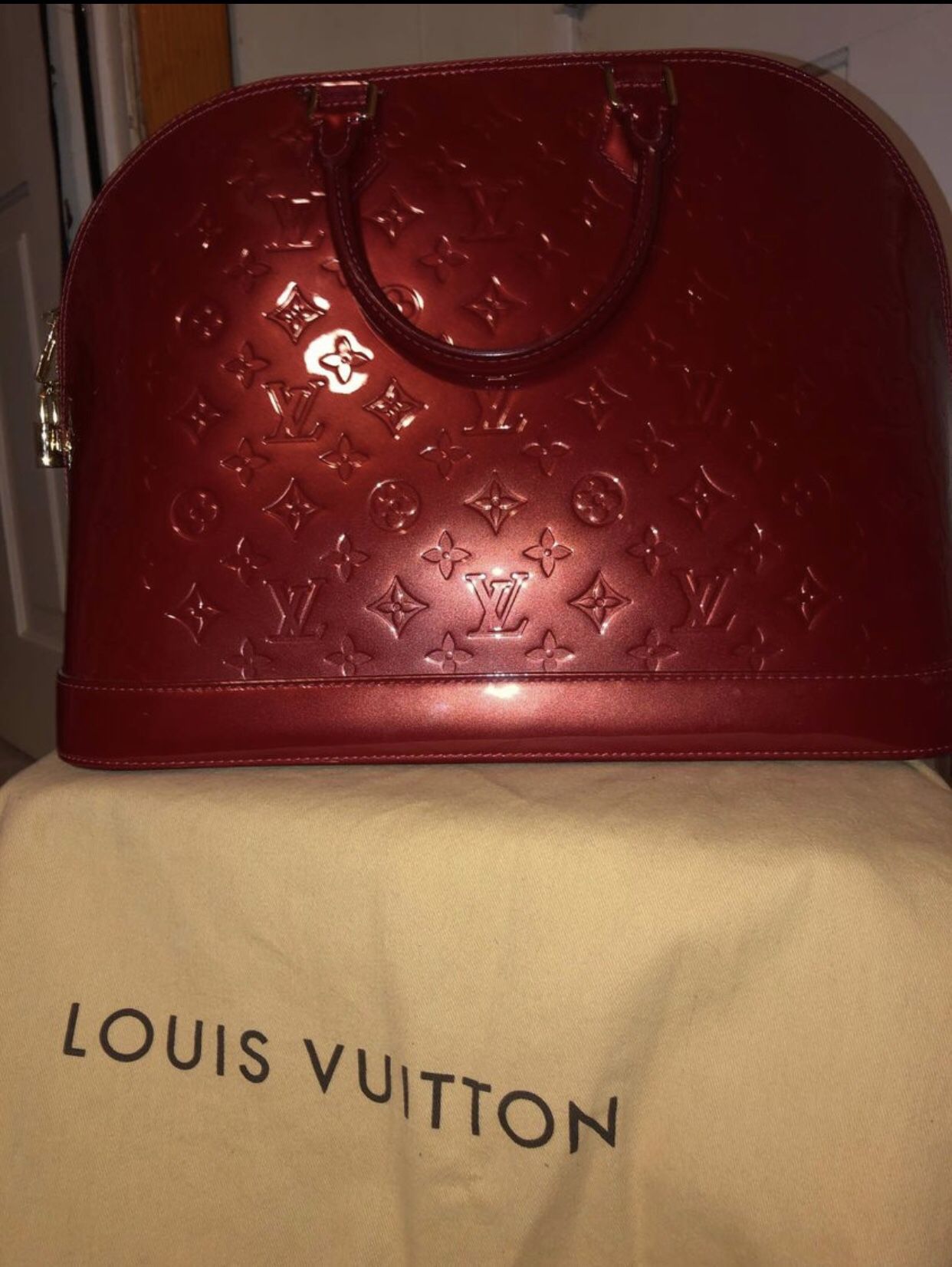 Louis Vuitton Alma MM Bag 
