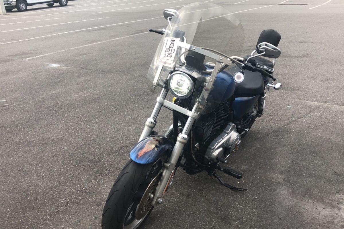 2011 Harley Davidson Sportster 883