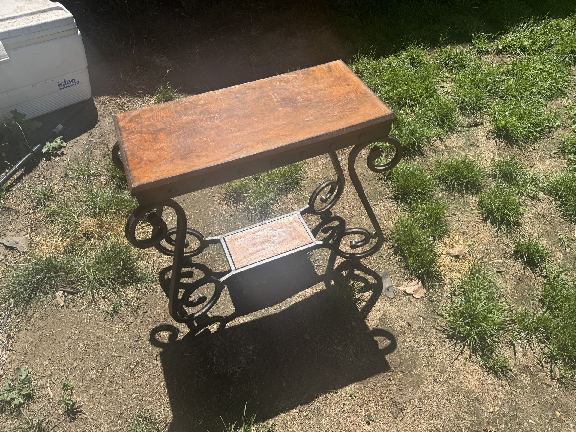 Vintage/antique Table
