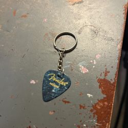 Fender Guitar Pick Keychain 