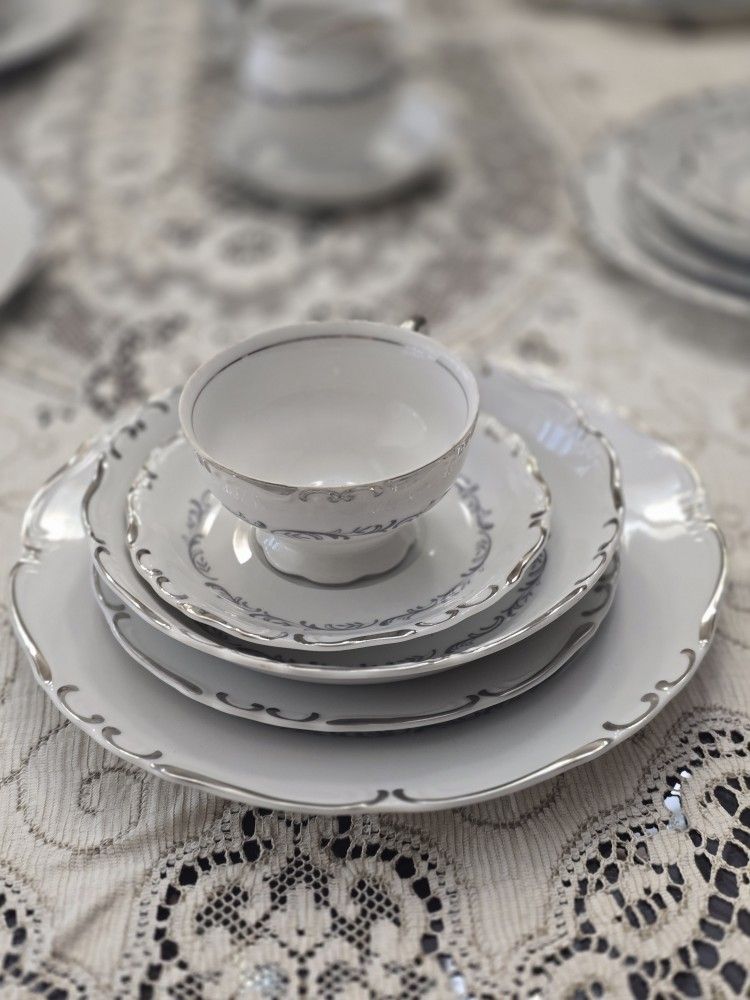 Fine China Dining Set