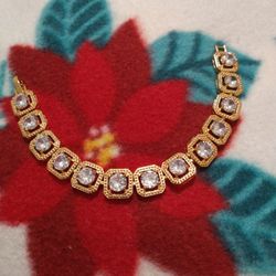 Gold Plated Woman's Bracelet/Brasalete De Oro Laminado