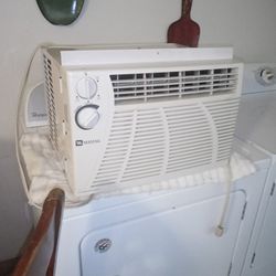 Maytag AC Window Unit Ice Cold For Sale In Pine Hills