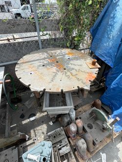 Welding table