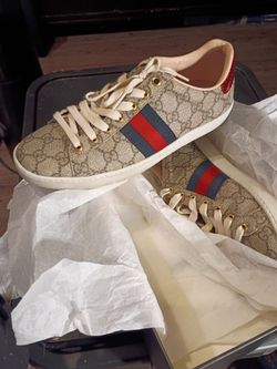 GUCCI ACE GG SUPREME SNEAKERS EU 37. USA 7-7.5 #499 410. 37