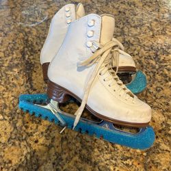 Jackson Mystique Ice Skates