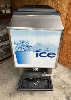 Servend M90 Countertop Ice & Water Dispenser - 90 lb