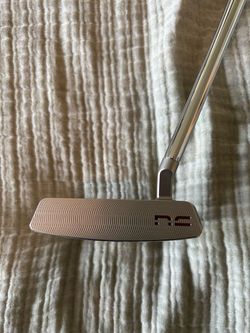 Never Compromise Reserve 4s Putter
