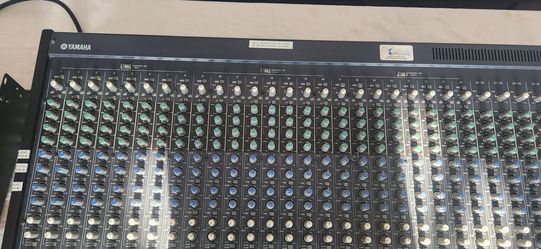 Yamaha mixing console