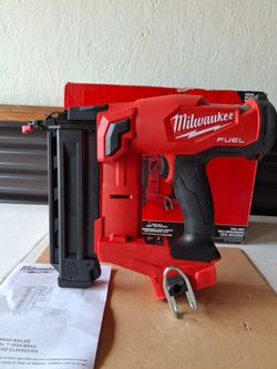 Milwaukee M18 FUEL 18 Gauge Brad Nailer (tool only)