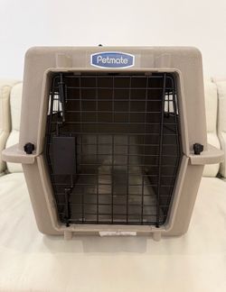 3 Dog/Cat Pet Airline Carriers, Soft Carriers and Hard Carrier, Plus Dog Clothing, Carry-on Pet Carrier, Cargo Pet Carrier